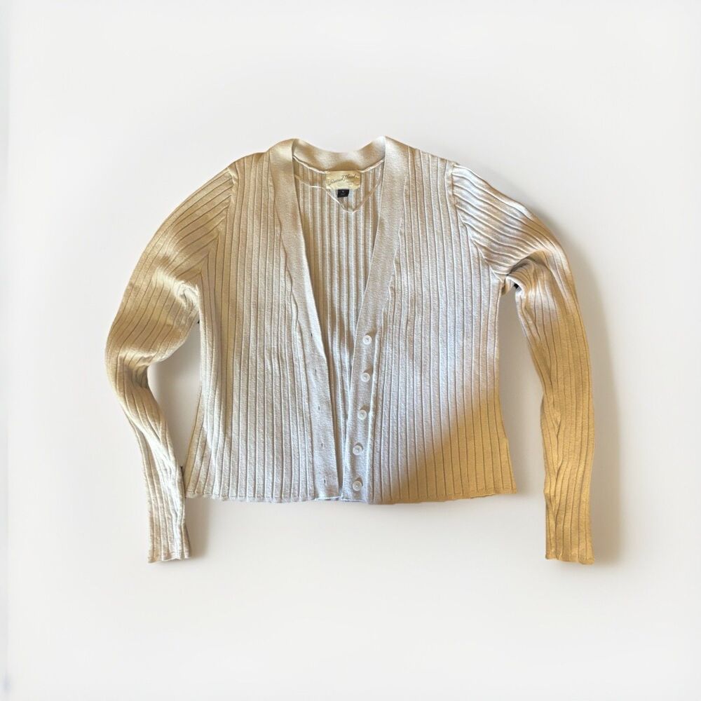 Universal Thread Beige XL Cardigan. Buttons - Picture 3 of 10